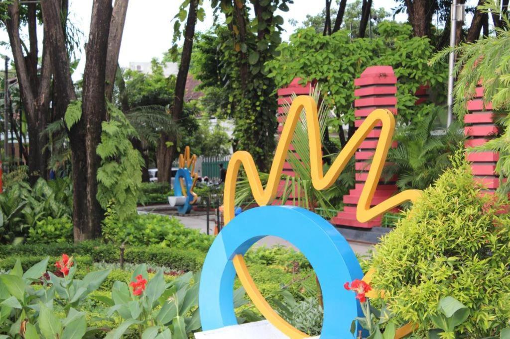 Jawa 22 Hotel And Residence Surabaya Luaran gambar